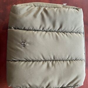 Cloth & Paper Olive puffer pouch